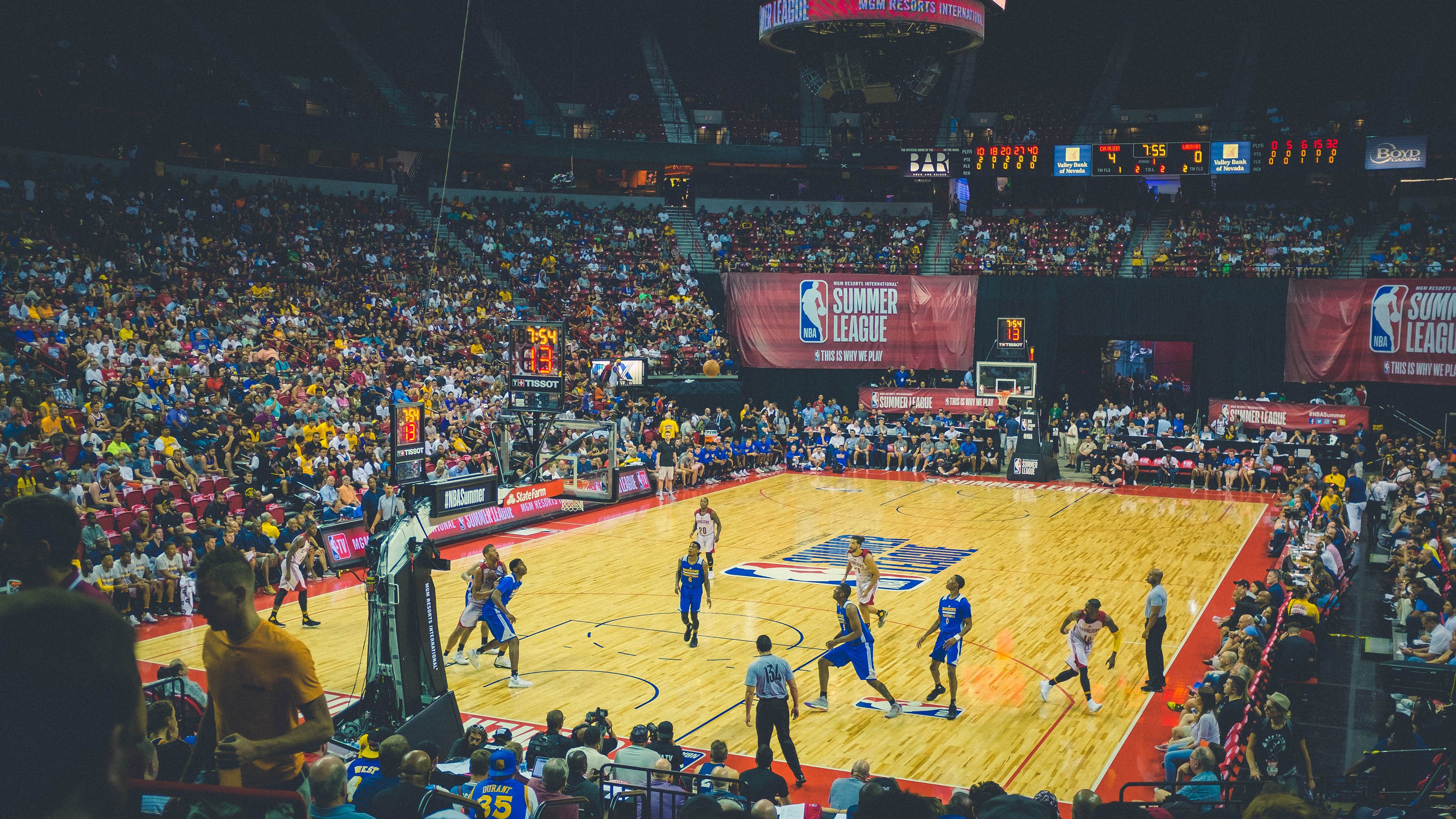 湖北队冷静应对，突破对手防线